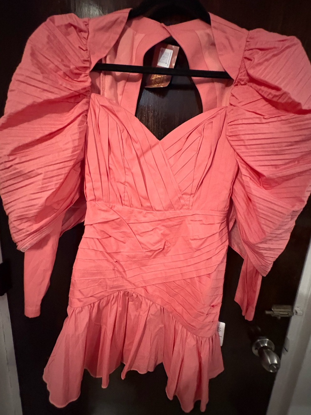 NWT ASOS Coral Puff-Sleeve Mini Dress. Size 4.